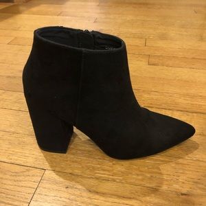 H&M | Black Velvet Heeled Ankle Booties - 8